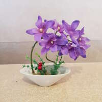 Композиция орхидея в керамическом горшке (искусственная).