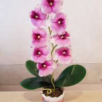 Орхидея в керамическом горшке (искусственная).