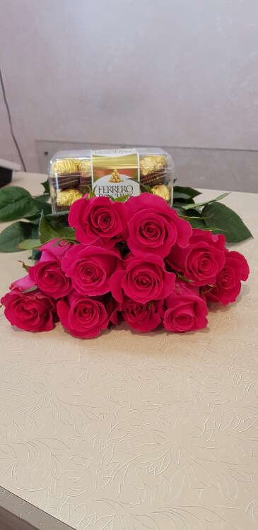 Купить Набор "Цветы-конфеты" 11. в интернет-магазине Праздник цветов и подарков с доставкой по Хабаровску недорого.