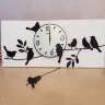 Часы с птичками и маятником.