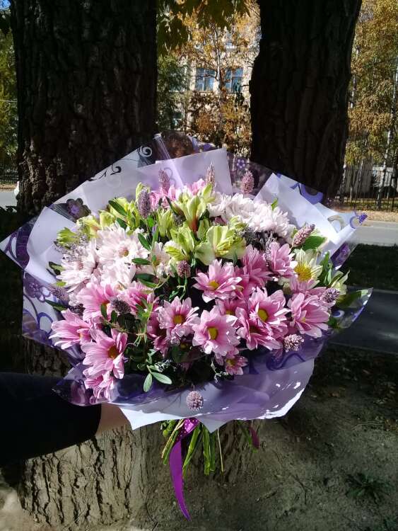 Купить Букет "времена года" 3 в интернет-магазине Праздник цветов и подарков с доставкой по Хабаровску недорого.