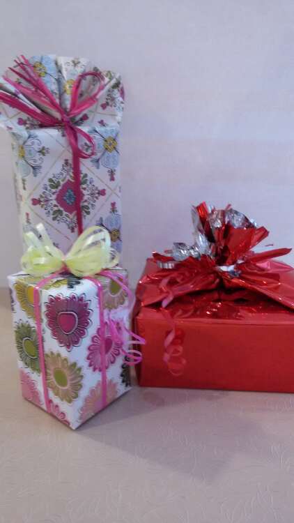 Купить оформление коробки в интернет-магазине Праздник цветов и подарков с доставкой по Хабаровску недорого.
