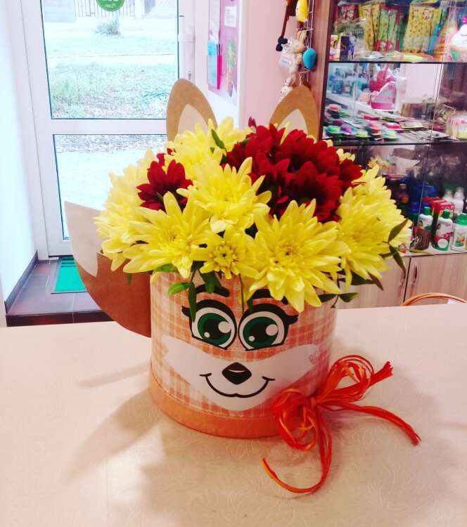 Купить Шляпная коробка "забавные зверюшки" 3 в интернет-магазине Праздник цветов и подарков с доставкой по Хабаровску недорого.