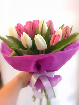 Купить Букет Тюльпаны микс № 1 в интернет магазине Праздник цветов и подарков по доступной цене. Заказать Букет Тюльпаны микс № 1 недорого с доставкой по Хабаровску.