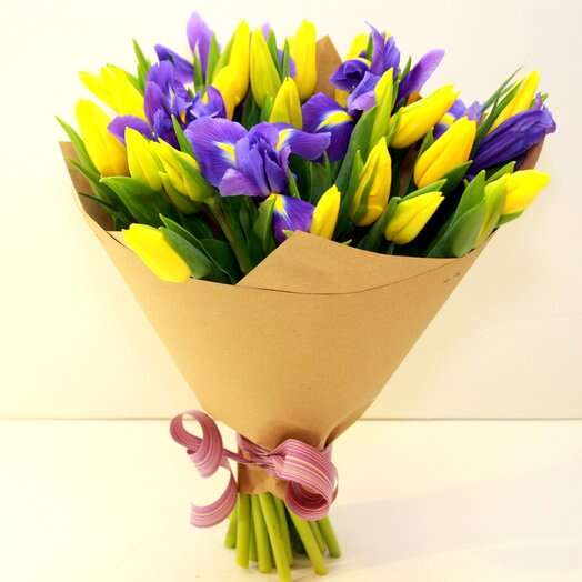 Купить Букет "Весна". в интернет-магазине Праздник цветов и подарков с доставкой по Хабаровску недорого.